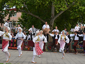 Folklor je uvek u modi