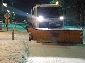 Povećan oprez u saobraćaju zbog leda na putevima!