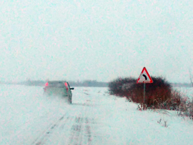 Snežne padavine usporavaju saobraćaj, ali svi putni pravci su prohodni