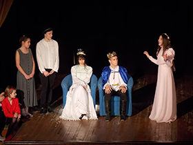 Tri predstave se plasirale na Zonsku smotru