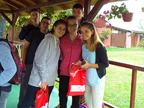 Znanjem do humanosti