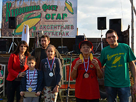 U znaku kuruza i kurzovine