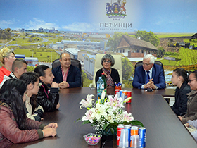 Prva generacija trgovaca potpisala ugovore o izvođenju prakse