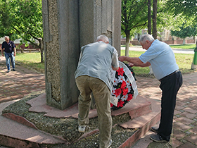 U znak sećanja na pale Dečane