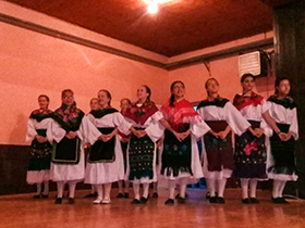 Deca čuvari tradicije u Kupinovu