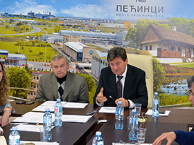 Opština Pećinci nastavlja sa merama podrške porodici