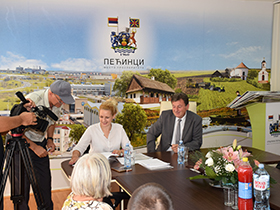 Građevinski materijal za 5 izbegličkih porodica