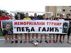 Večeras prve utakmice