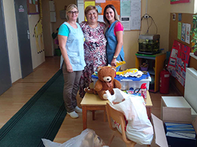 Pokloni za najmlađe Dečane