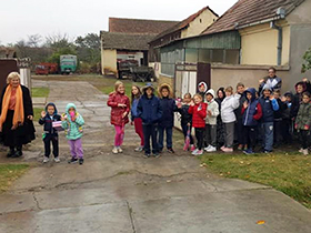 Deca digla selo na noge