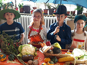 Šarena jesenja pijaca pećinačkih prvaka