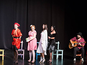 Pećinački amateri na šidskom “Svratištu u pozorište”