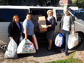 U Crveni krst stiglo još tople odeće