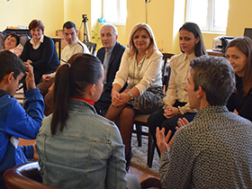 Druženje uz pesmu i igru