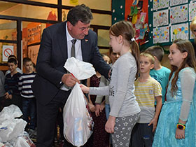 Novogodišnji paketić za svako dete