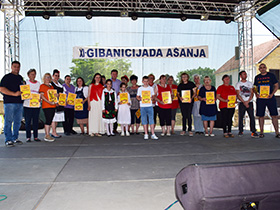 Njeno veličanstvo gibanica