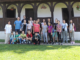 Mladi istoričari na nagradnom izletu u Kupinovu