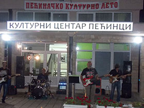 Dva i po sata domaćeg roka u Pećincima