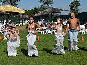 Trkom u džakovima počela Sportska nedelja