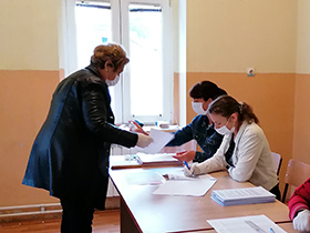 Do 9 časova izlaznost 9,9%