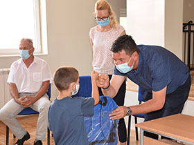 Pećinačke škole dočekale prvake