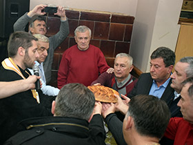 Samo jedinstveni možemo opstati