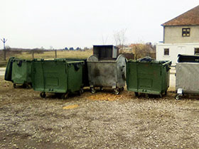 Žar u kontejnerima pričinjava materijalnu štetu i ugrožava građane