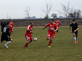 Pećinački klubovi polovično uspešni