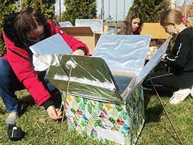 Solarnom pećnicom poslali poruke o energetskoj efikasnosti