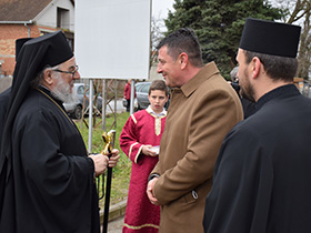 Vladika Vasilije posetio opštinu Pećinci