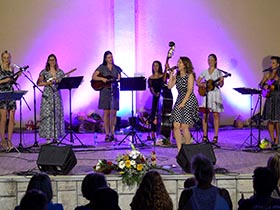 Koncert narodne muzike oduševio šimanovačku publiku