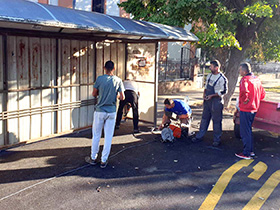 Autobusko stajalište na starom mestu