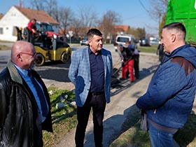 Санирају се ударне рупе у свим насељима