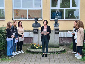 Средњошколци обележили Дан школе