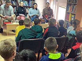 Бајке за лепше одрастање