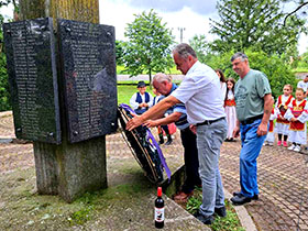Пригодном свечаношћу обележена слава у Карловчићу