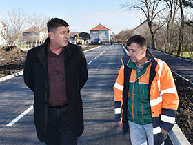 Завршено асфалтирање нове улице у Пећинцима