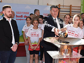 Пламен пријатељства засијао и у Доњем Товарнику