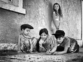 Сутра отварање изложбе фотографија посвећених Ромима у КЦ-у