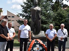 Trajna zahvalnost herojskim precima