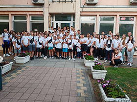 Još 65 učenika iz opštine Pećinci otputovalo na besplatno letovanje