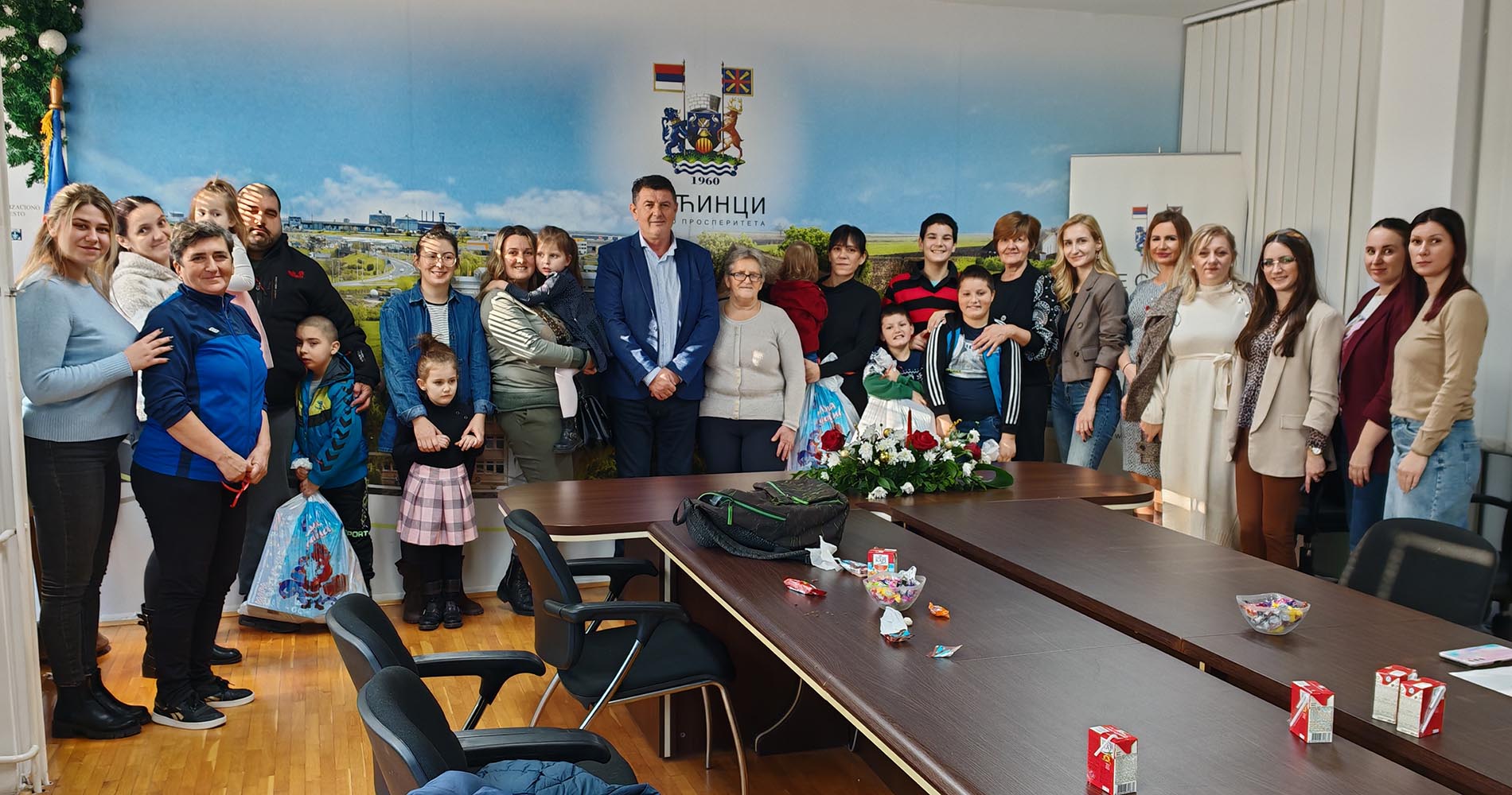 Сва деца треба да осете радост празника (Видео)