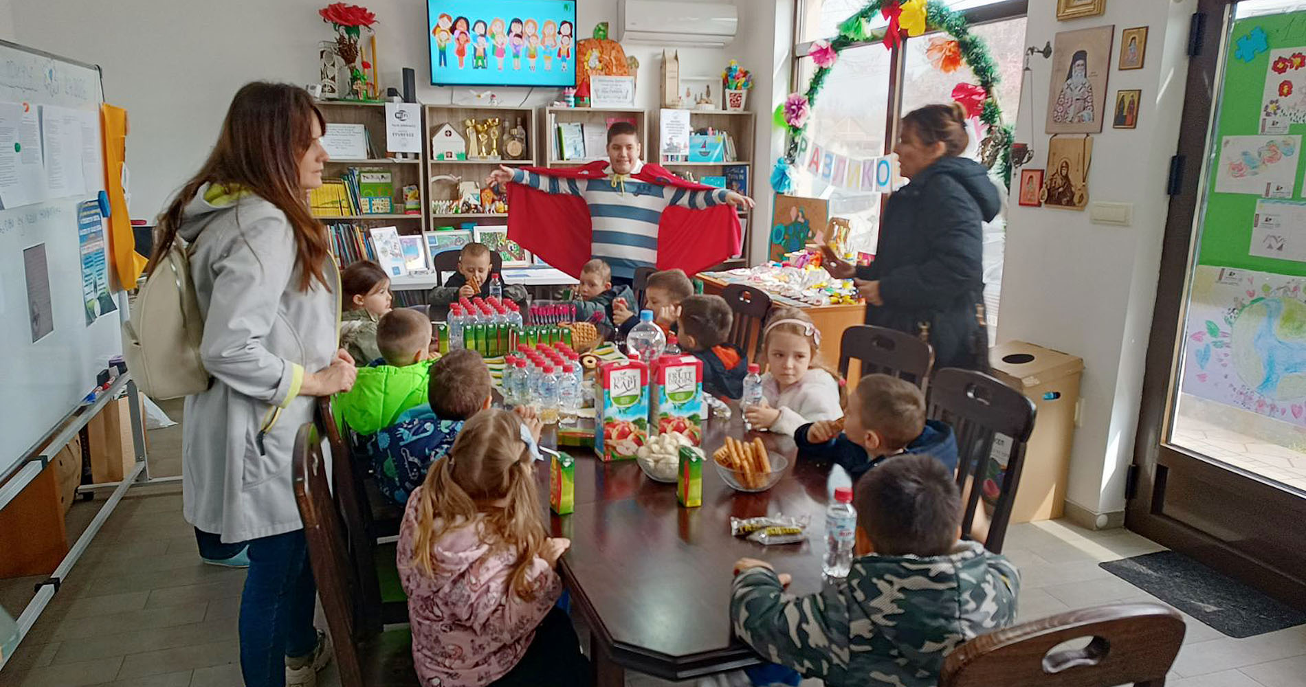 Разликовница обележила плави дан