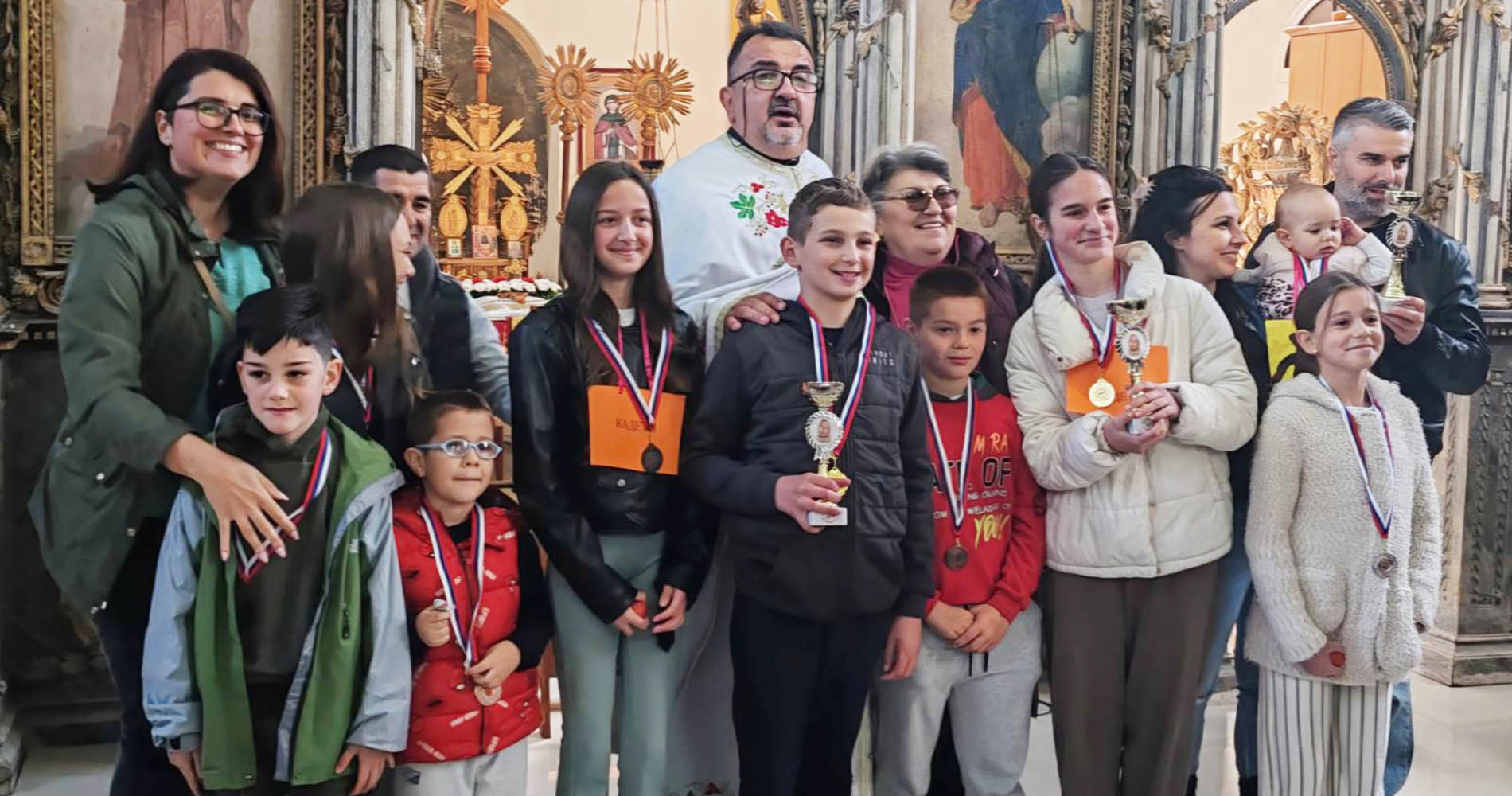 Ускрс у Дечу