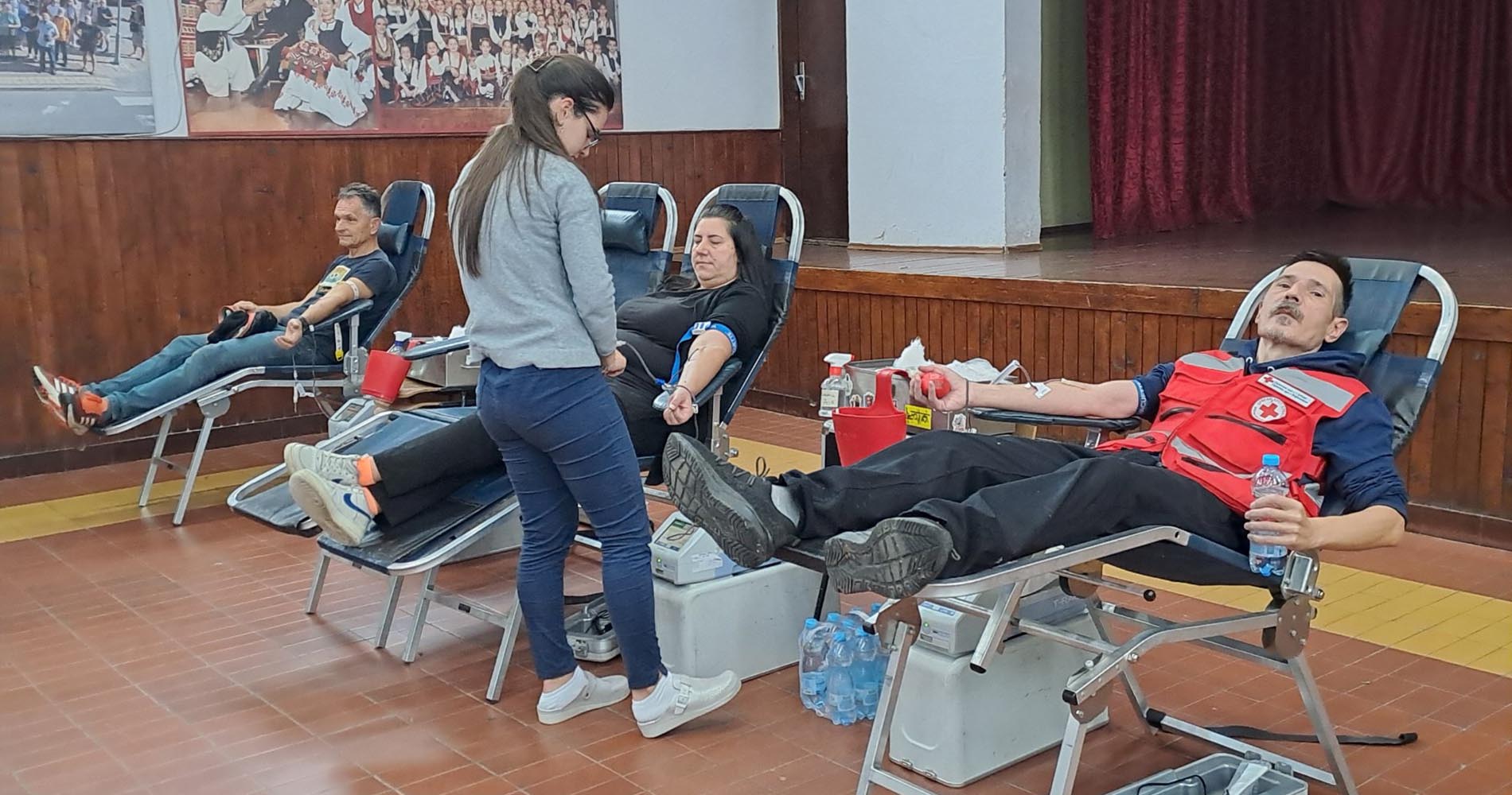 У две акције крв дало 45 добровољних давалаца