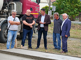 Почела градња ловачког дома у Дечу