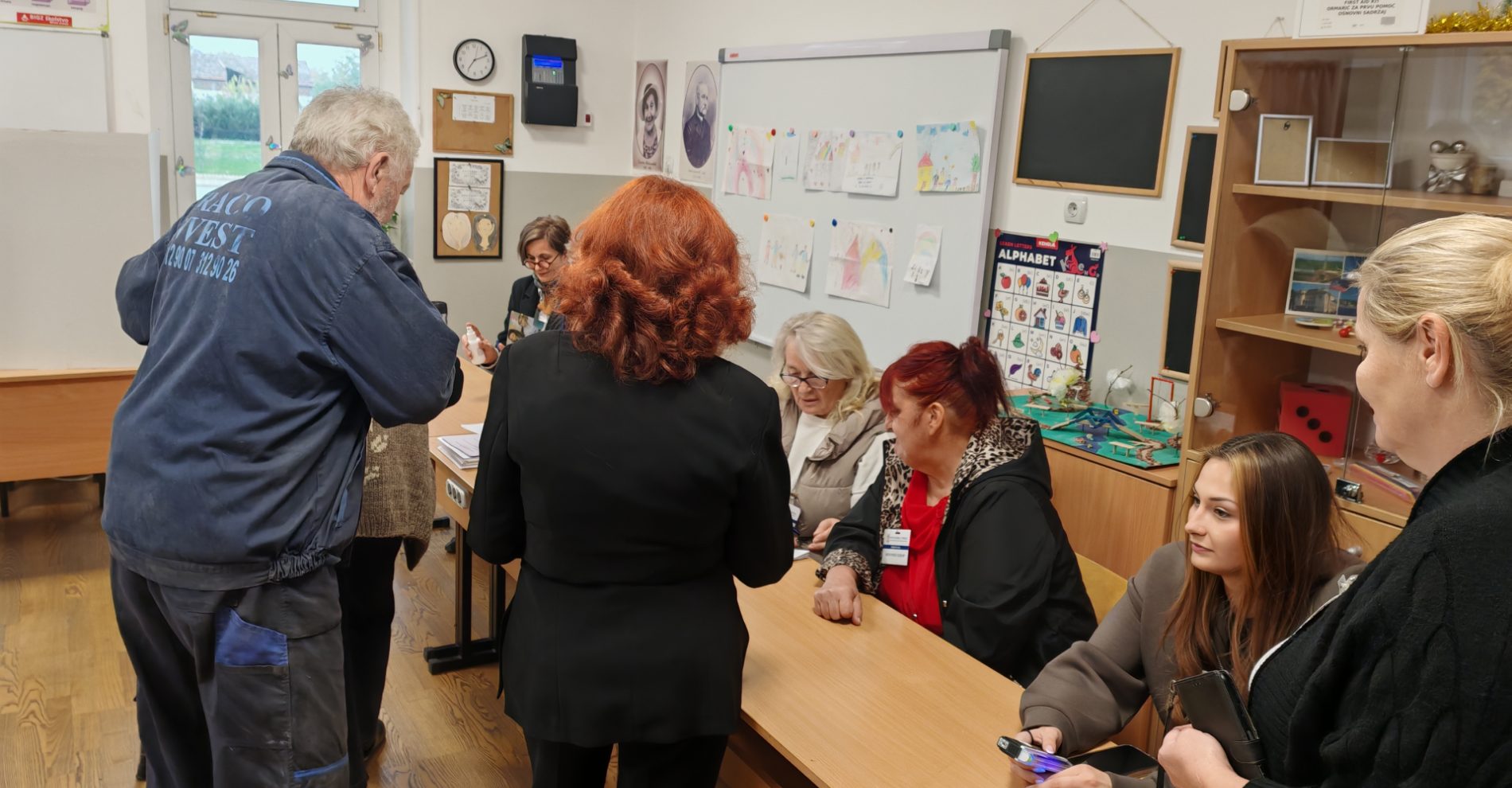 Сва бирачка места у општини Пећинци отворена на време