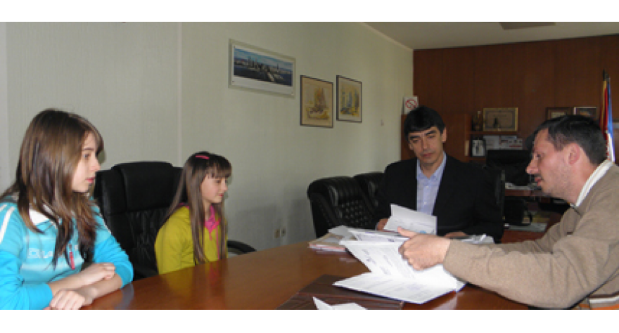 Zbirka pesama mladih talenata