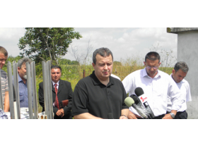 Potrebno 15000 raketa