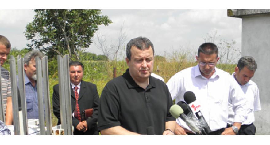 Potrebno 15000 raketa